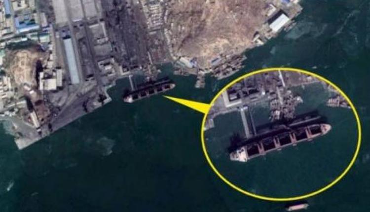2019年2月24日，衛星拍攝到的朝鮮南浦港停着一艘運輸船，可能是運送煤炭。