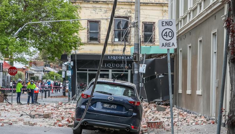 社交媒体图 墨尔本地震后受损建筑