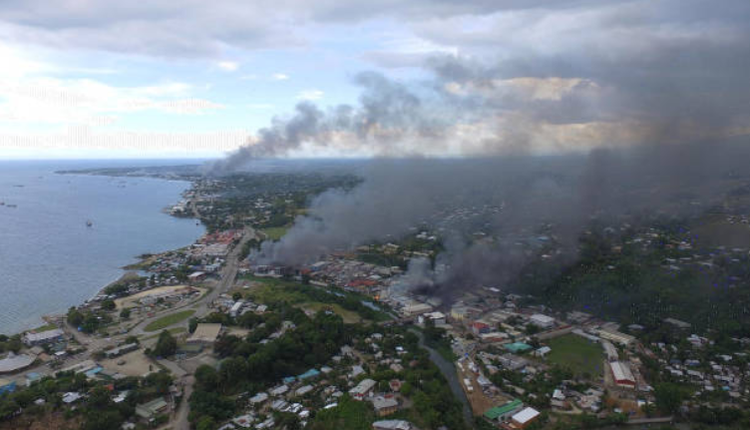 索罗门群岛首都爆发示威