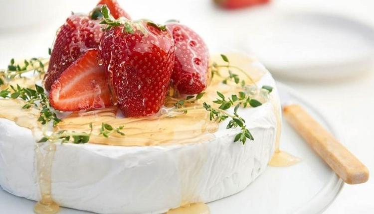 草莓布里奶酪蛋糕