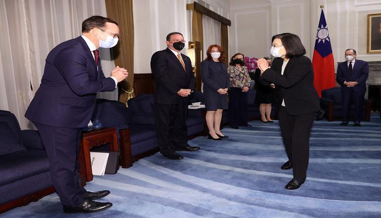 台湾总统蔡英文接见拜登特使团