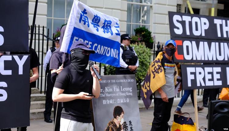 在英港人抗議 遭中國人騷擾